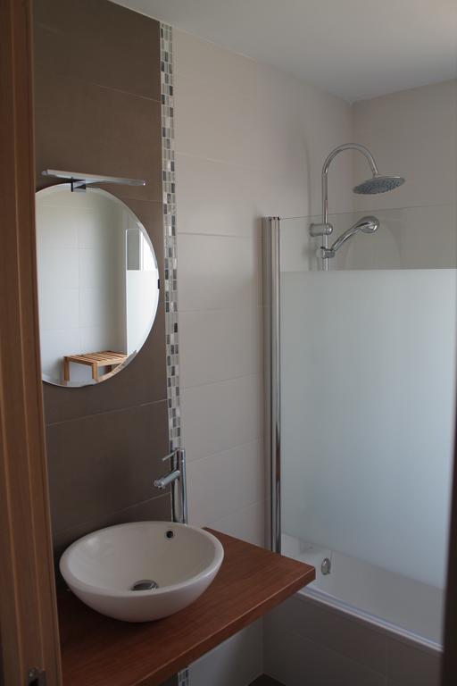 Hostal Montilla Sotogrande Torreguadiaro Exterior photo